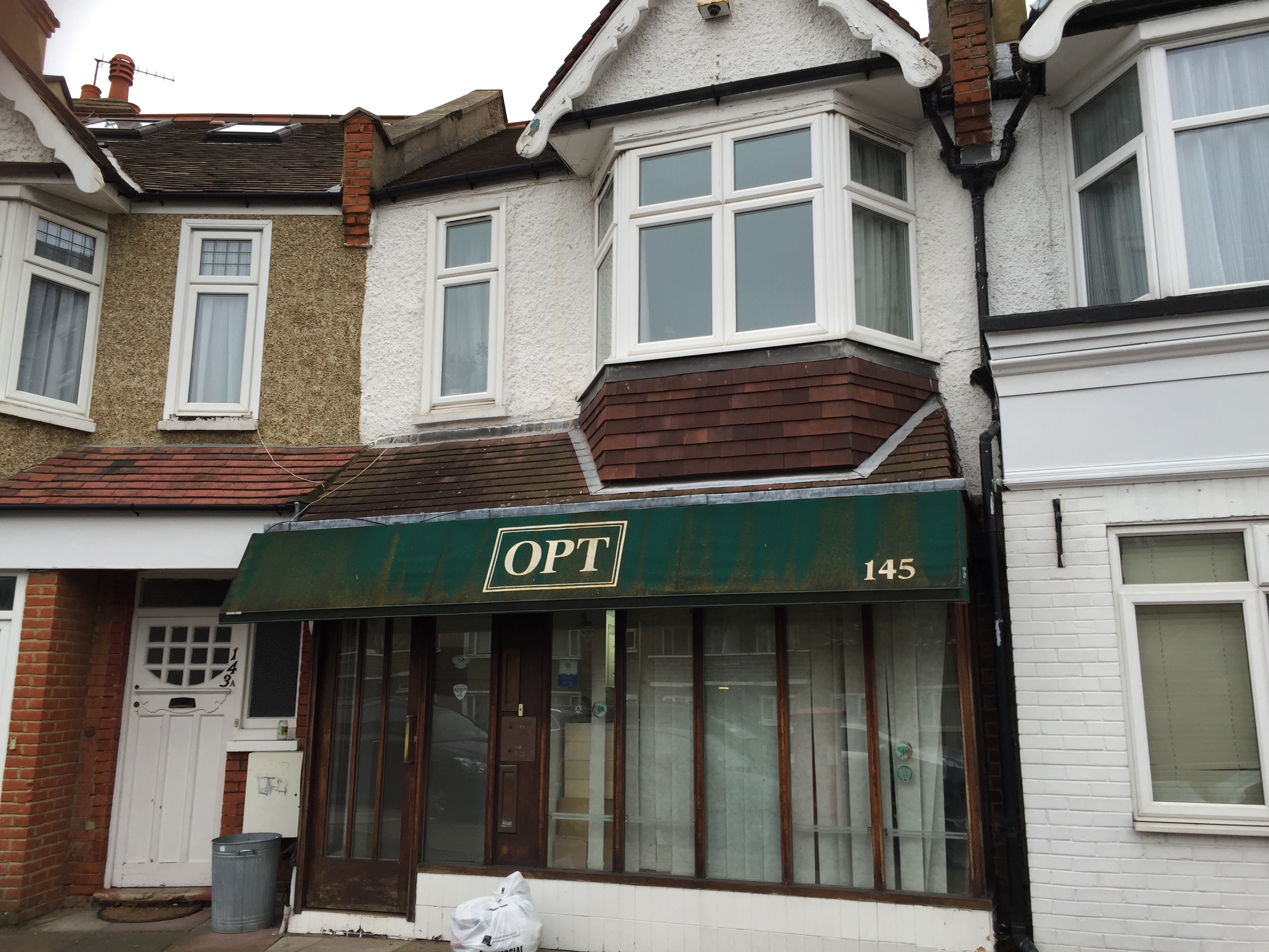 White Hart Lane, Barnes, London, SW13 │ Statutory 90 year Lease Extension BLAKES CHARTERED