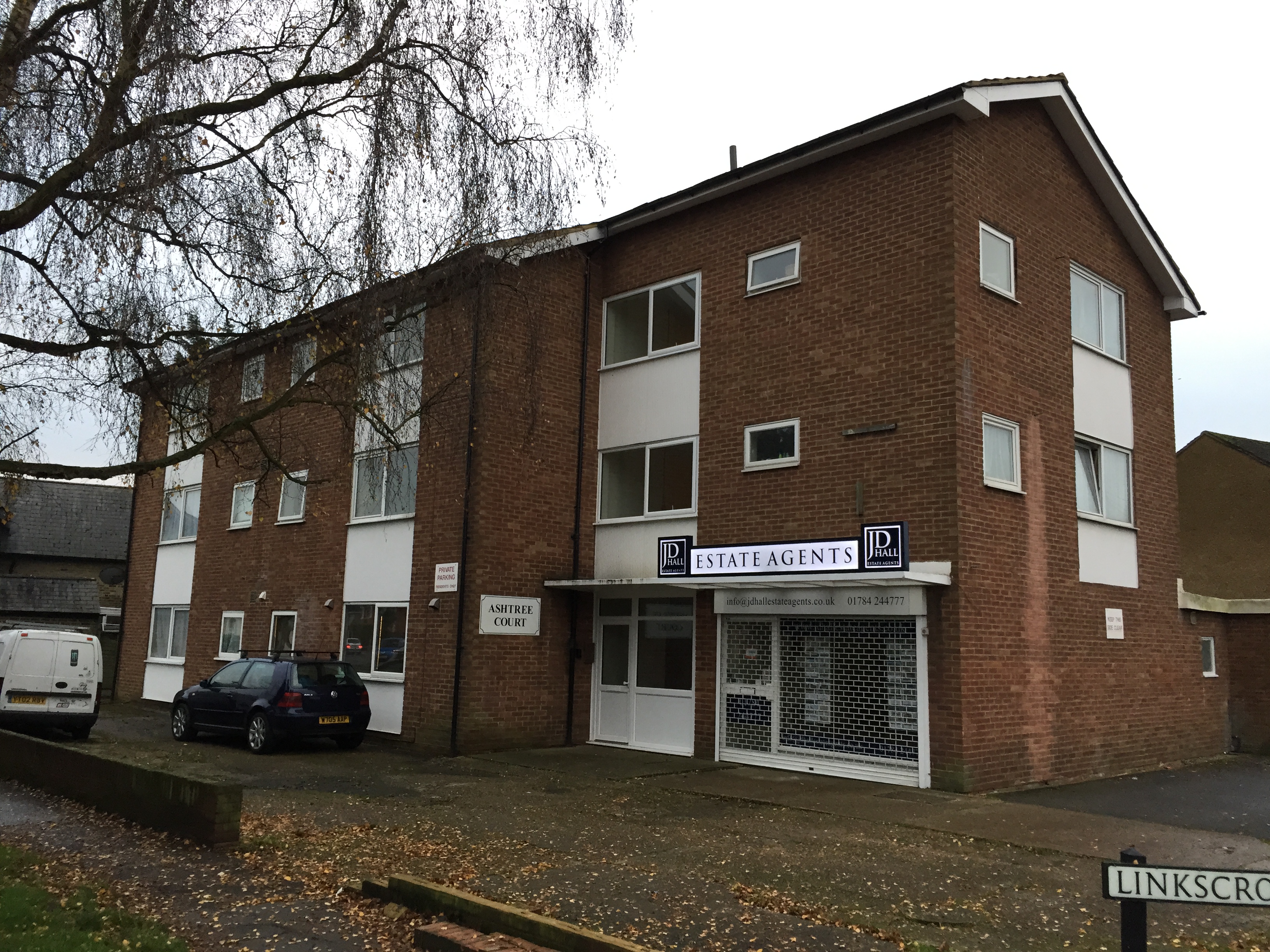 Ashtree Court, Feltham Hill Road, Ashford, TW15 Extension of lease