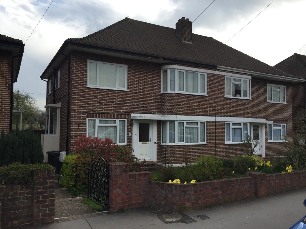 Cheston Avenue, Shirley, Croydon, CR0 │ Statutory 90 year Lease