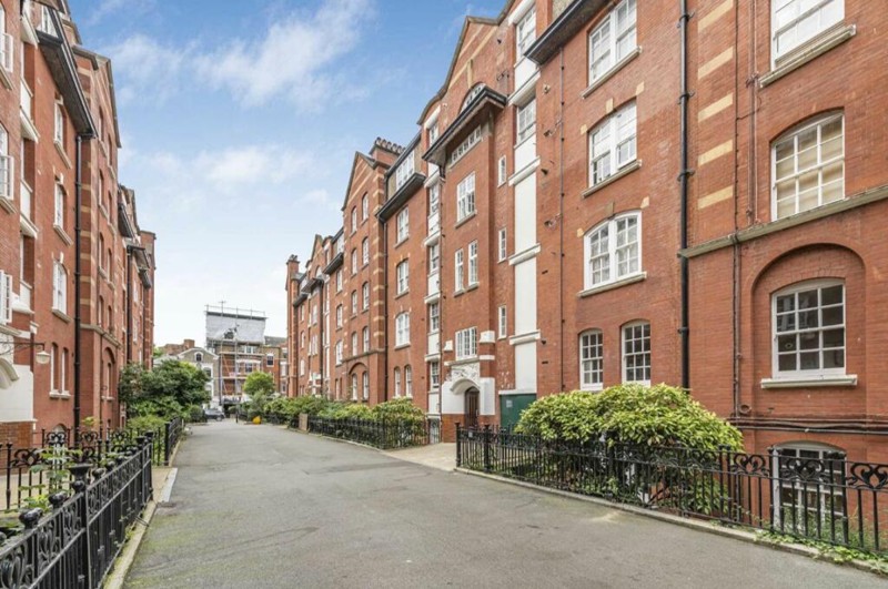 Lease extension case study for a flat on Beaufort Street, Chelsea SW3
