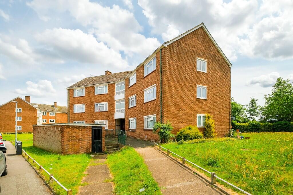 Lease extension case study for a flat on Brading Crescent, Wanstead E11