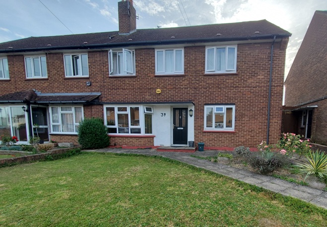 Lease extension case study for a flat on Burleigh Road, Hillingdon UB10