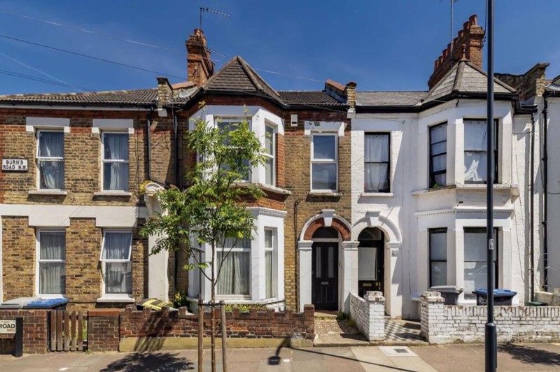 Lease extension case study for a period conversion flat on Burns Road, Harlesden NW10