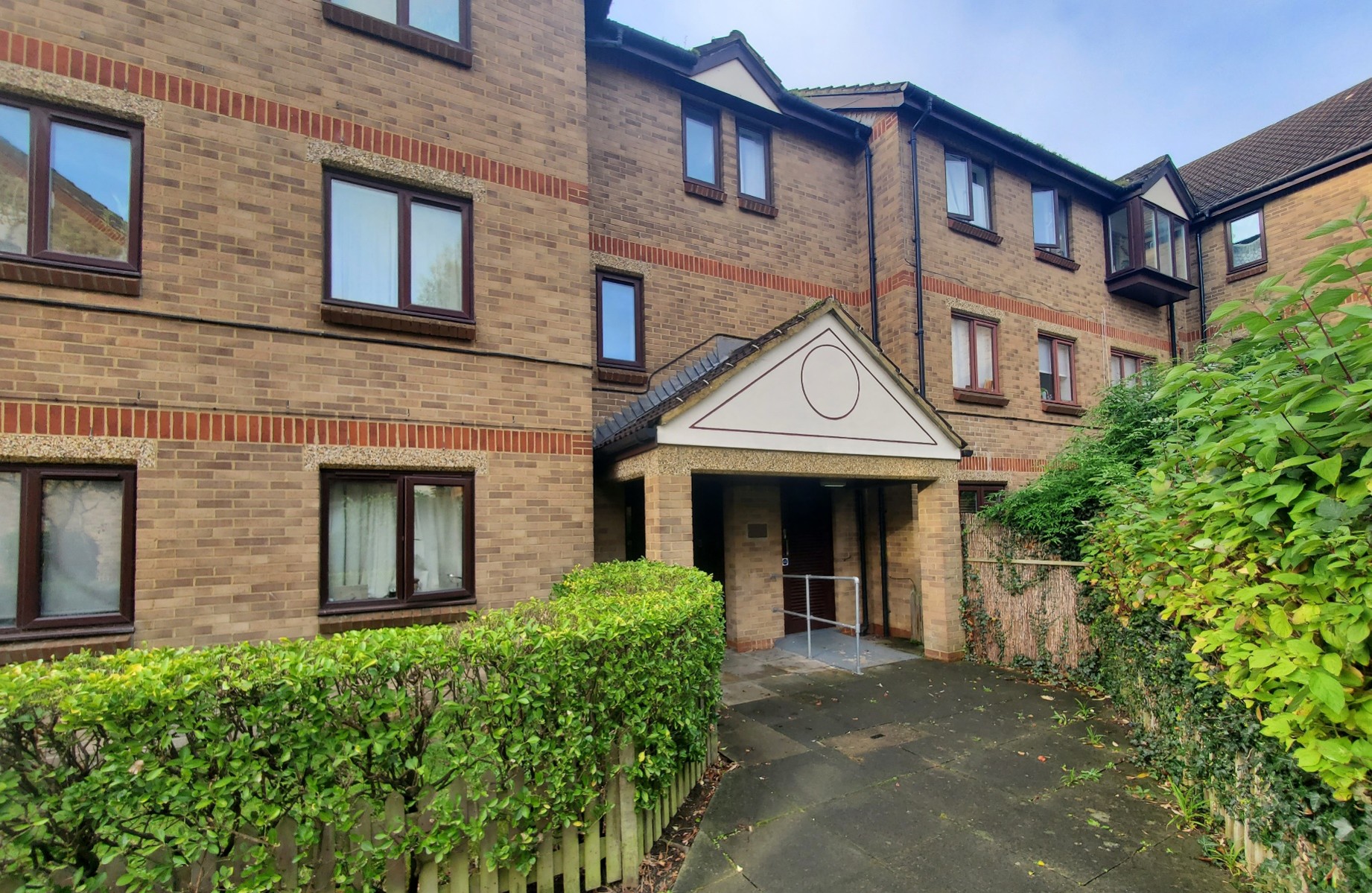 Chalice Court, East Finchley N2 lease extension case study