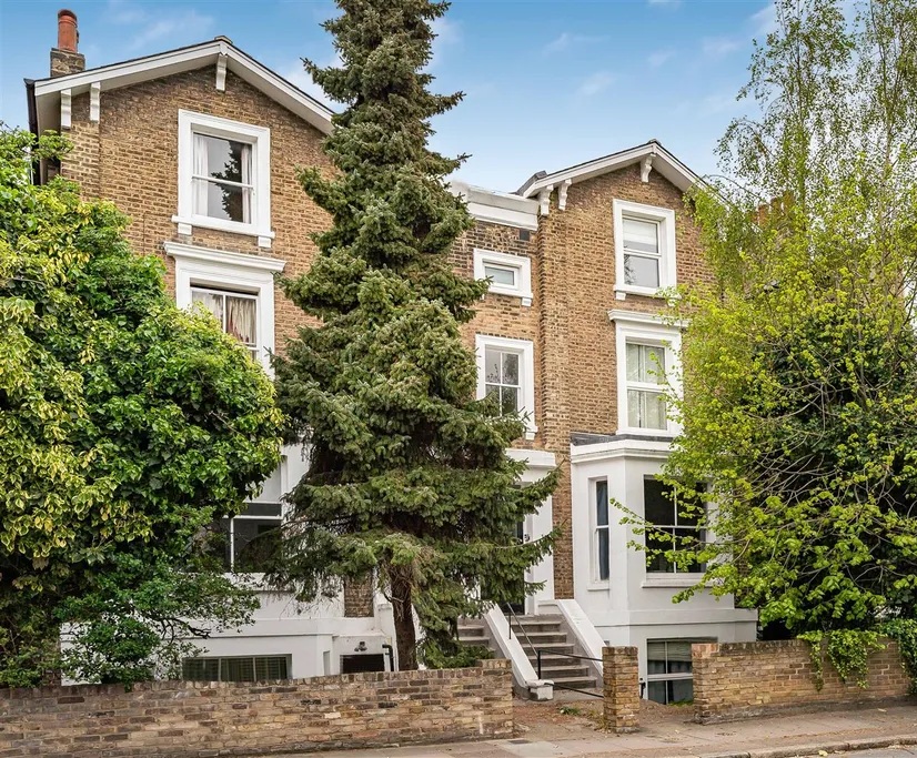 Lease extension case study for a period conversion flat on Greenwich South Street SE10