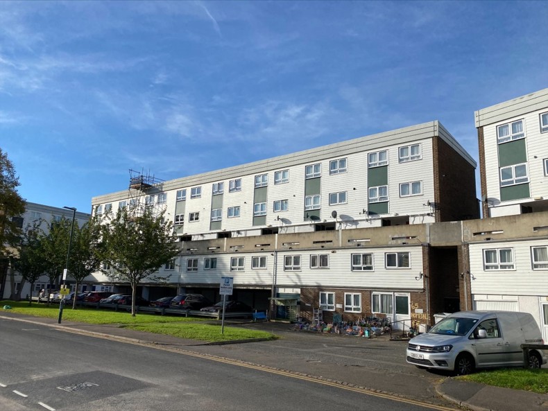 Lease extension case study for a flat in Homedale House, Sutton SM1