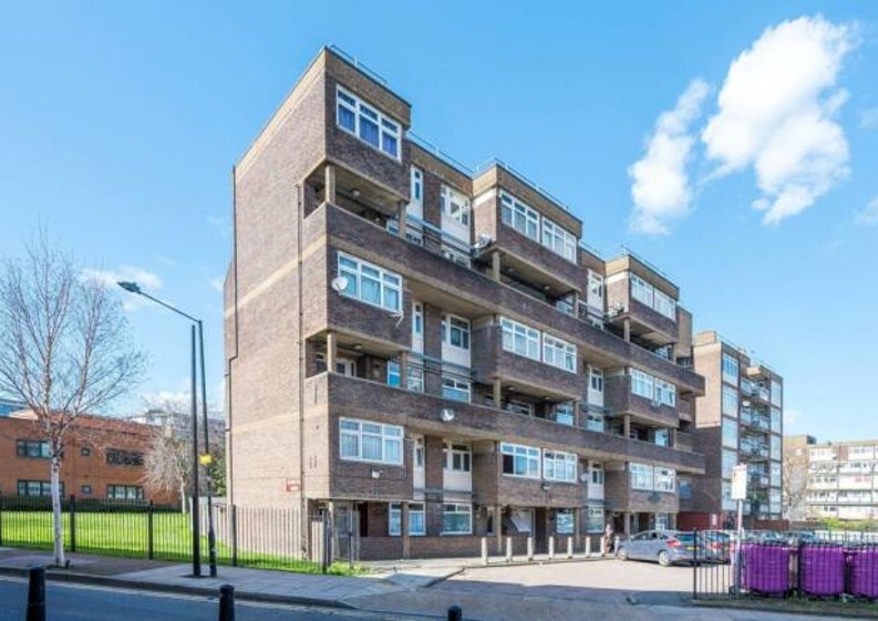 Lease extension case study for a flat on Old Montague Street, Whitechapel E1