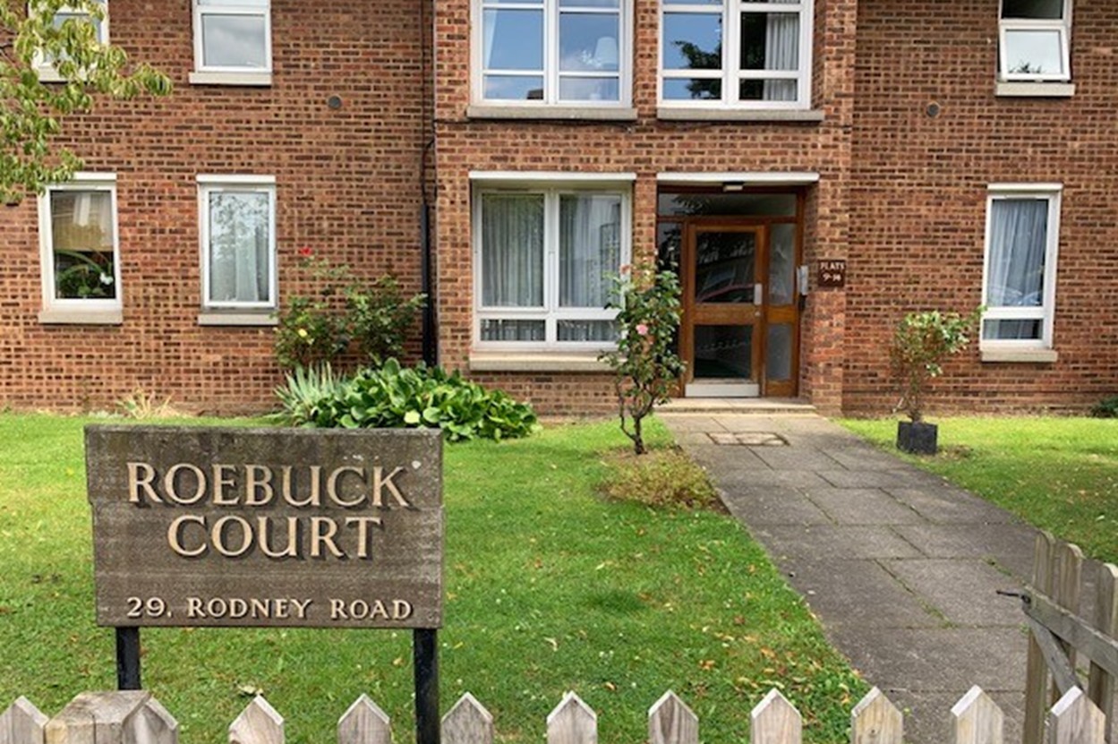 Lease extension case study for a flat in Roebuck Court, New Malden KT3