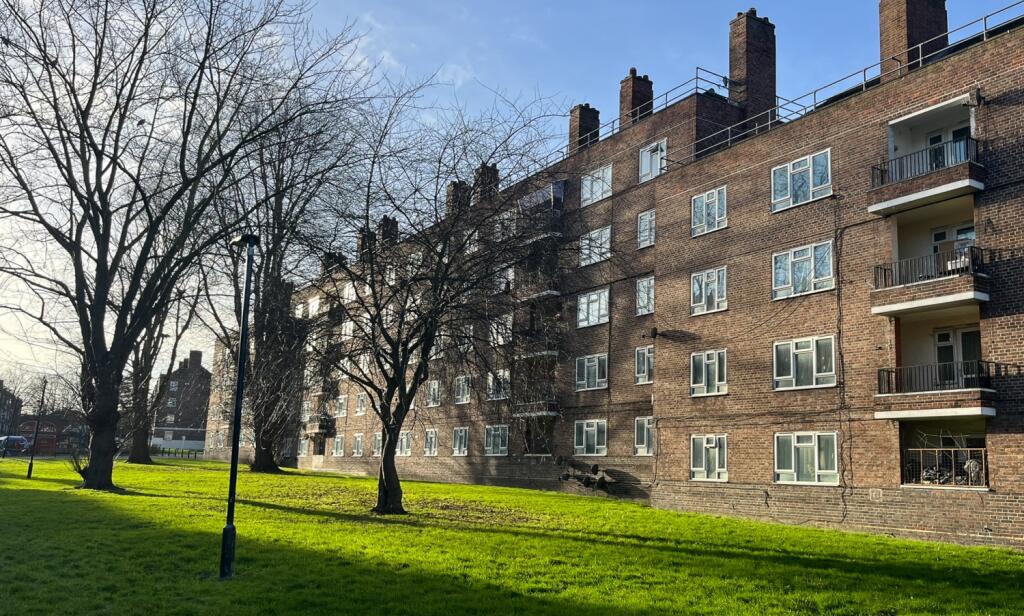 Lease extension case study for a flat on St Martins Estate, Tulse Hill SW2